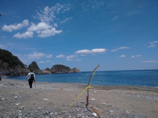 旅人を待つテープ