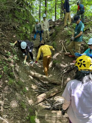 「登山道保全ワークショップ」の参加レポート